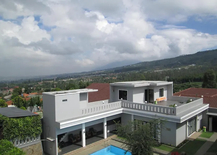 Osmond Villa Resort Lembang